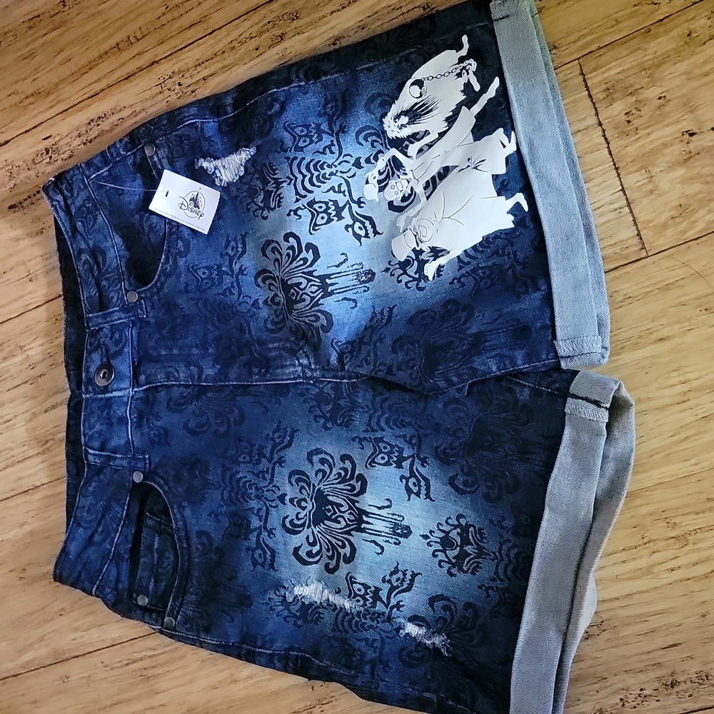 Disney Haunted Mansion shorts